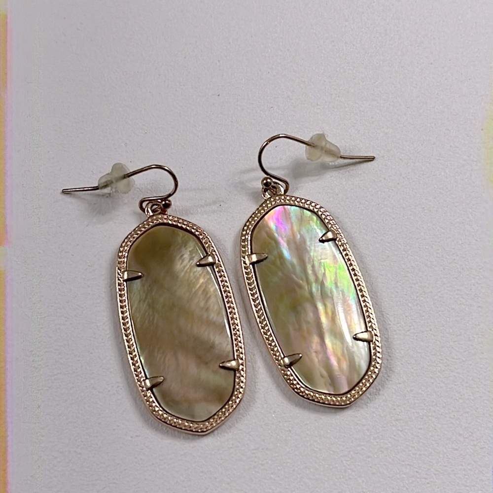 Kendra Scott rose gold Elle earrings